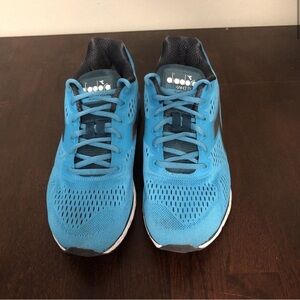 Diadora women’s Mythos Blue Shield 2 Teal Running Shoes size 8 C6415